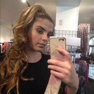 Pony tail new in pack